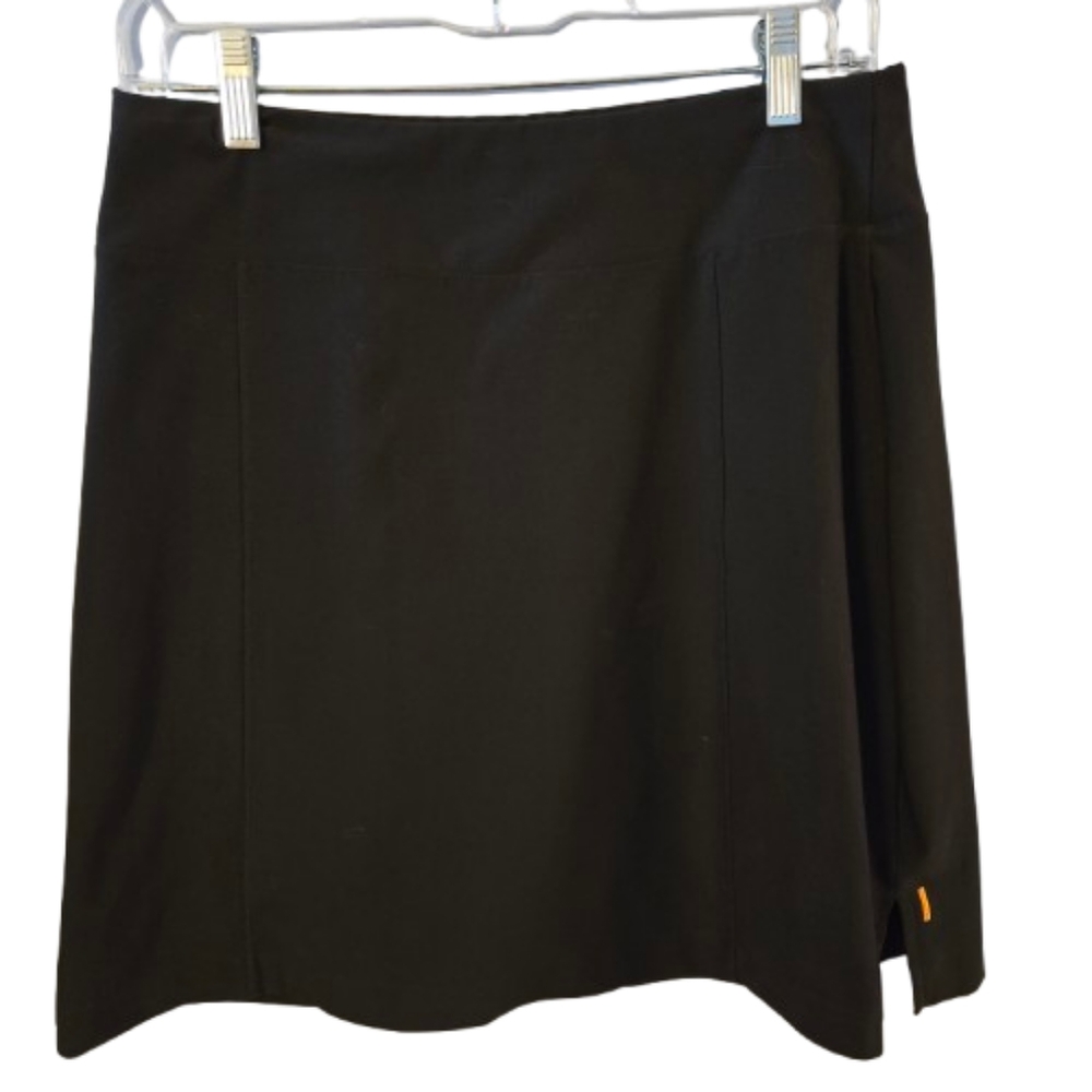 LUCY black athletic skirt